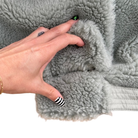 Blank NYC Women’s Green Wool Blend Sherpa Teddy Coat - Picture 3 of 8